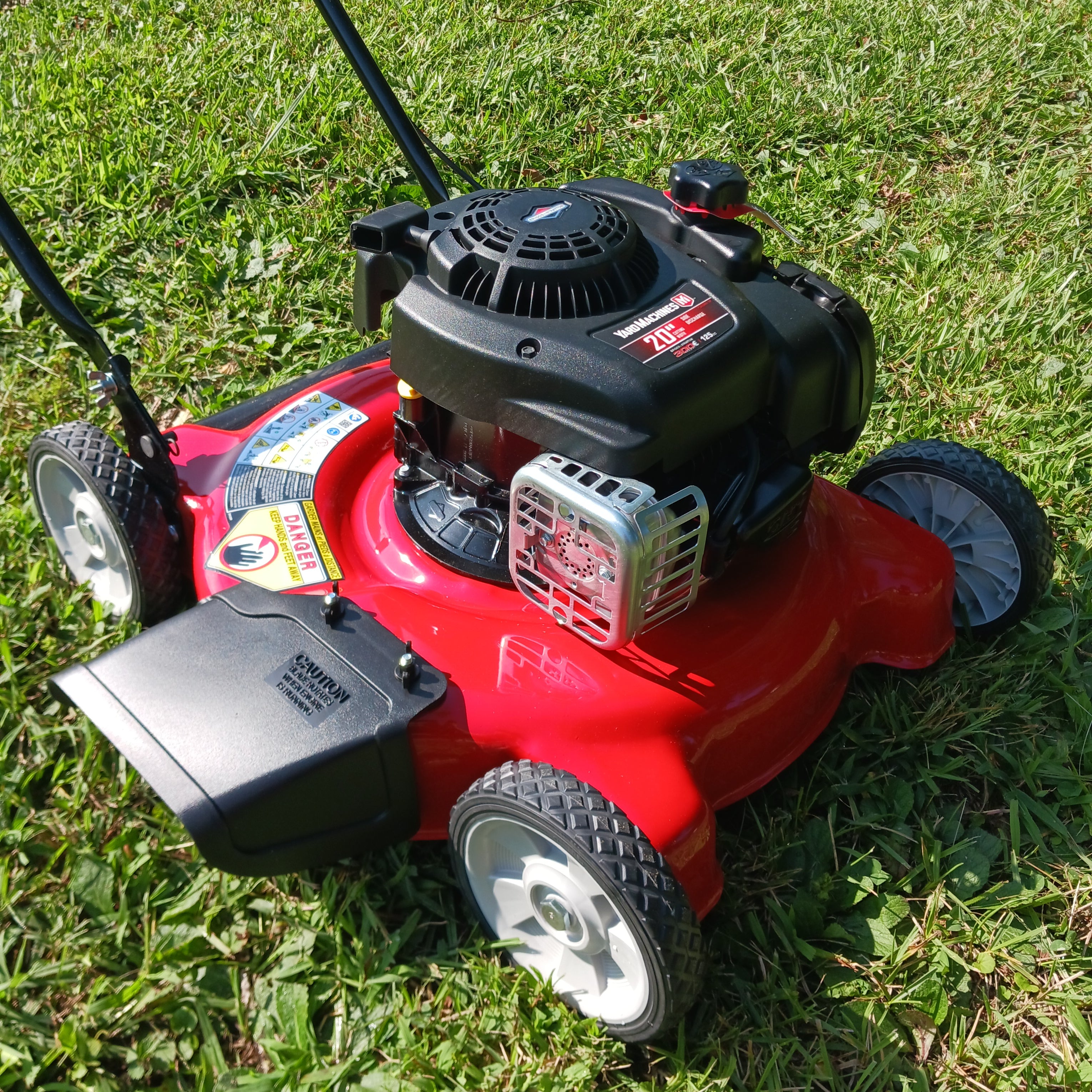 Yard Machines 125-cc 20-in Gas Push Lawn Mower with Briggs and Stratto